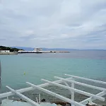 Lefkada Dioni 4 Bed 니드리